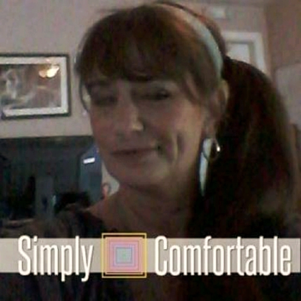 Meet your Posher, Deedee
